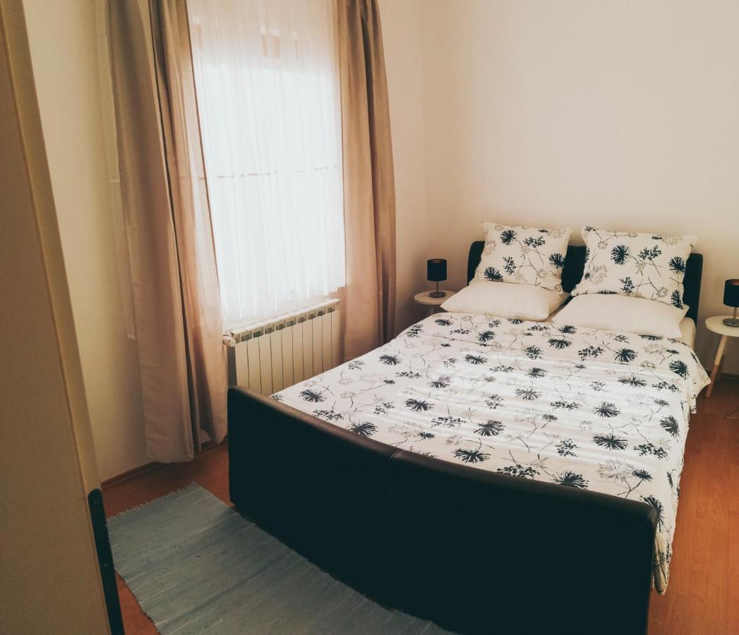 Duplex House Apartment บิเยลยินา ภายนอก รูปภาพ