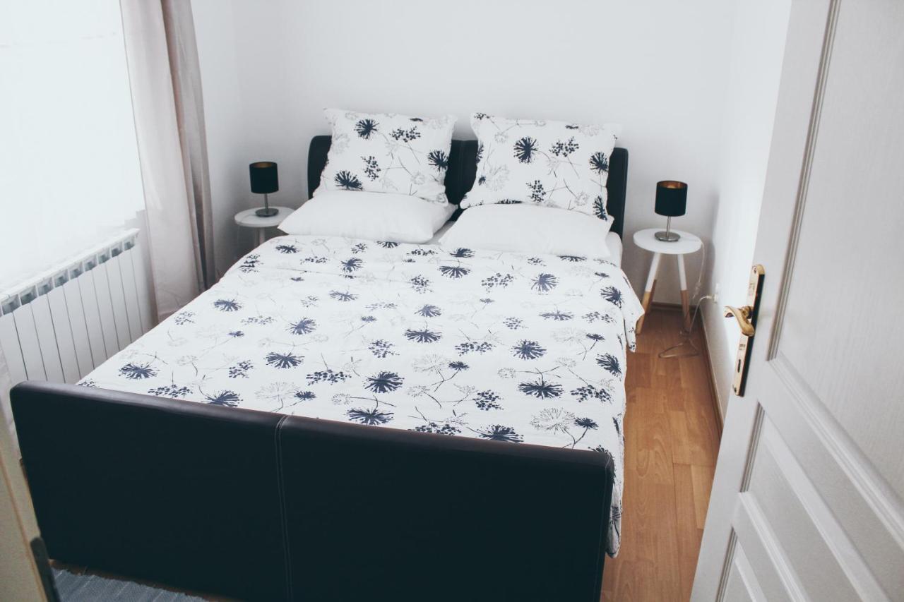 Duplex House Apartment บิเยลยินา ภายนอก รูปภาพ